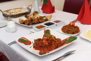 Restaurant Guide. Monsoona, Bridge Street. Chicken Tiger Special, Mix Jalfrezi and Assorted Non-Veg Starter with Naan and Rice.
30/12/17.
Picture by KATH FLANNERY